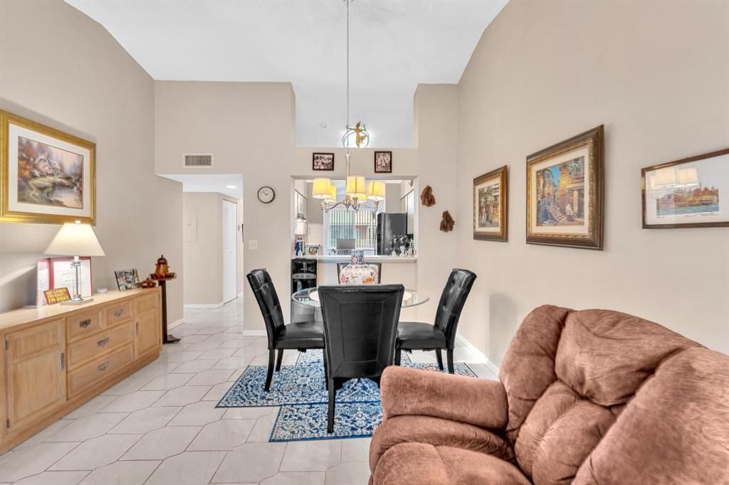 7235 S Devon Drive, Unit 209, Tamarac, FL 33321 Photo