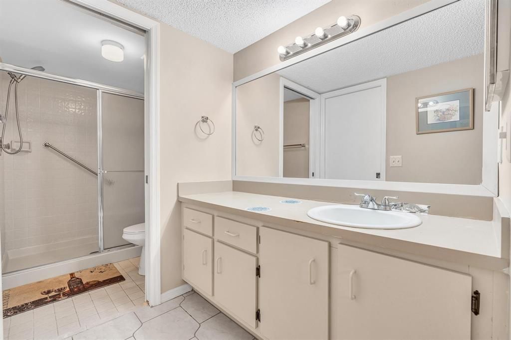 7235 S Devon Drive, Unit 209, Tamarac, FL 33321 Photo