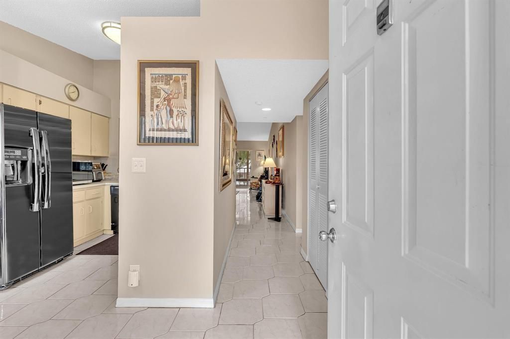 7235 S Devon Drive, Unit 209, Tamarac, FL 33321 Photo