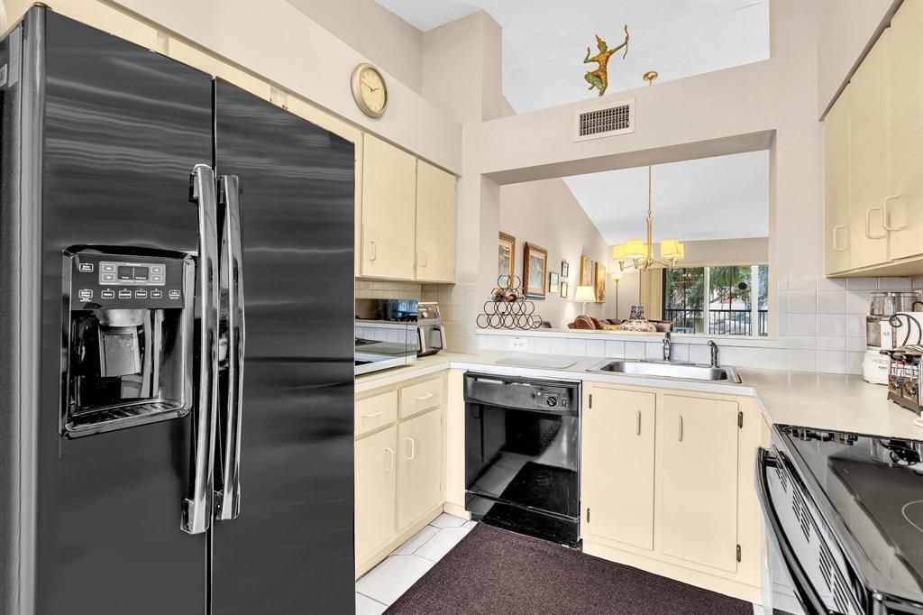 7235 S Devon Drive, Unit 209, Tamarac, FL 33321 Photo