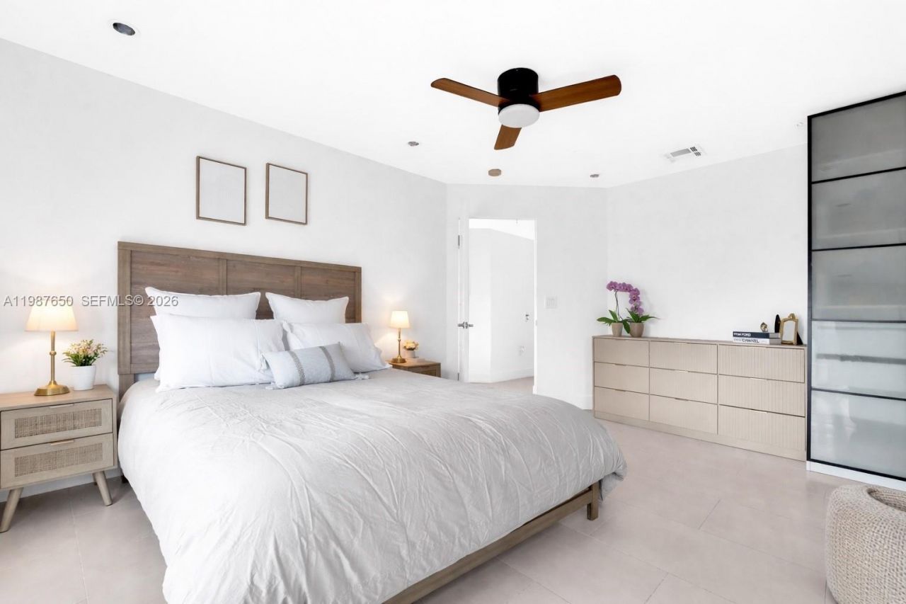 8858 SW 214th St , Cutler Bay, FL 33189 Photo