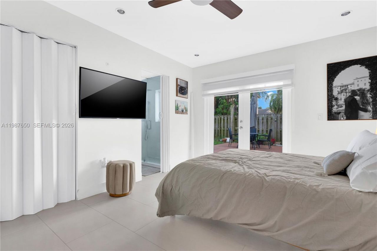 8858 SW 214th St , Cutler Bay, FL 33189 Photo