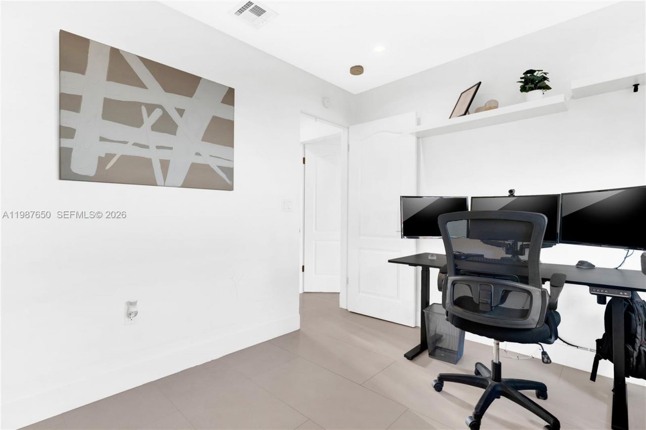 8858 SW 214th St , Cutler Bay, FL 33189 Photo