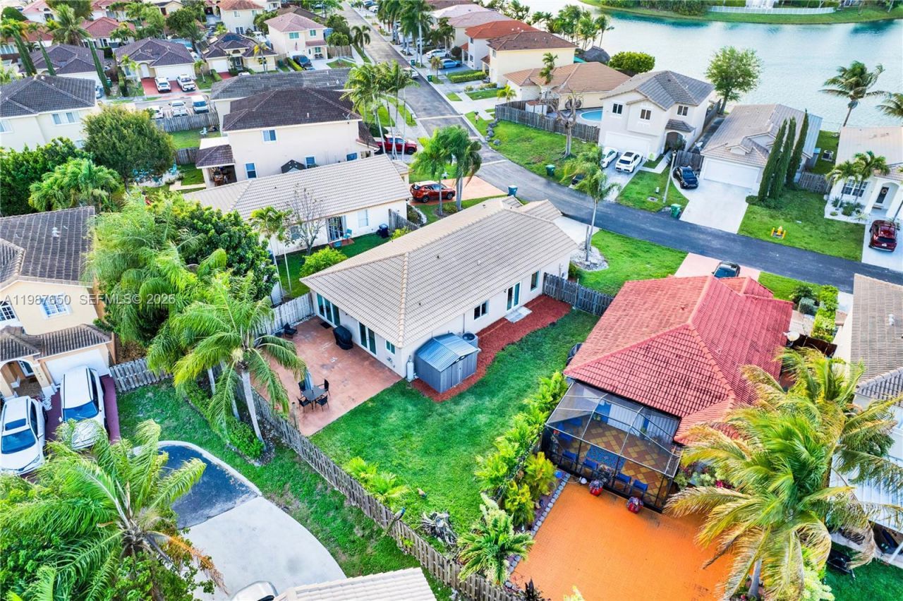 8858 SW 214th St , Cutler Bay, FL 33189 Photo