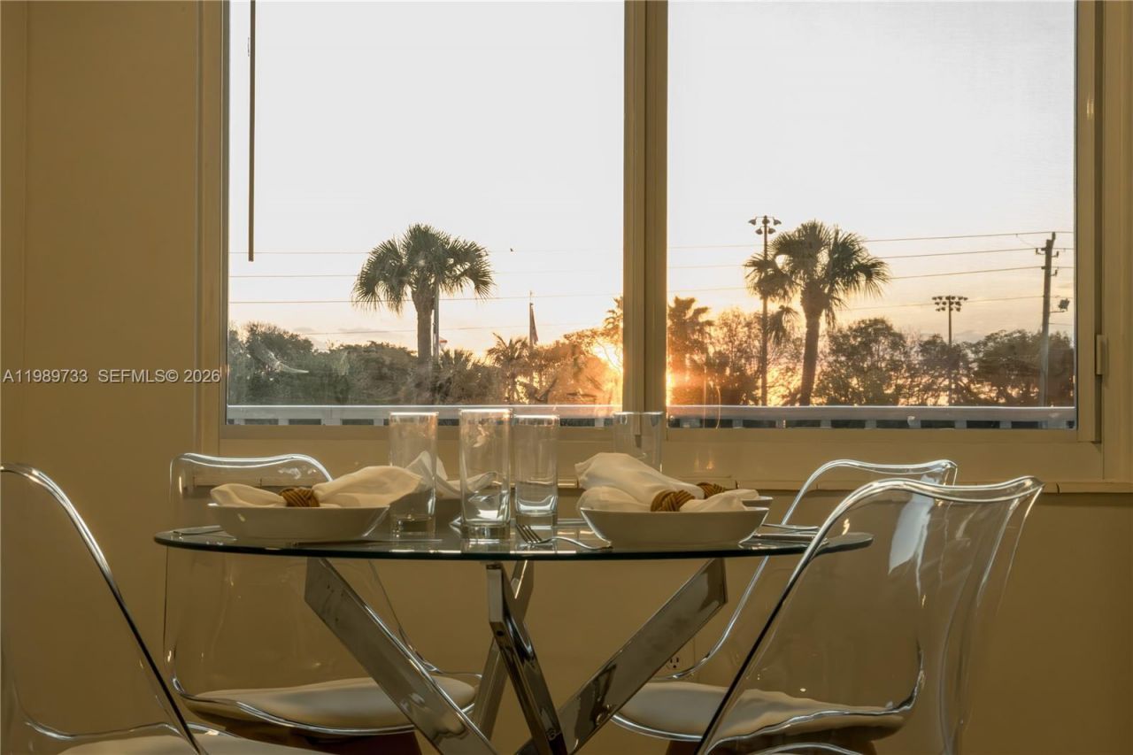 6675 W 4th Ave , Unit 203, Hialeah, FL 33012 Photo