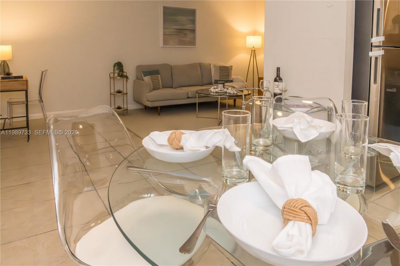 6675 W 4th Ave , Unit 203, Hialeah, FL 33012 Photo