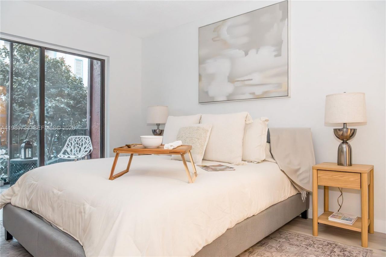 6675 W 4th Ave , Unit 203, Hialeah, FL 33012 Photo