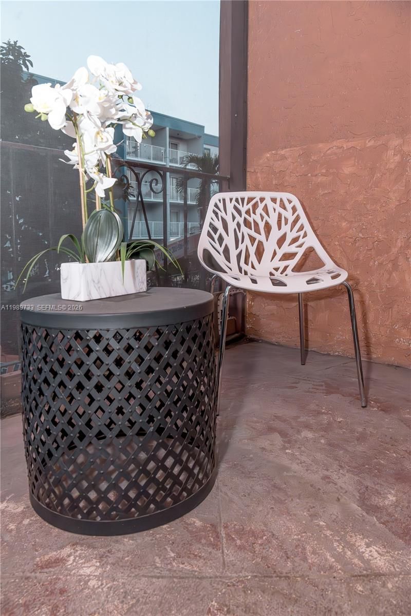 6675 W 4th Ave , Unit 203, Hialeah, FL 33012 Photo