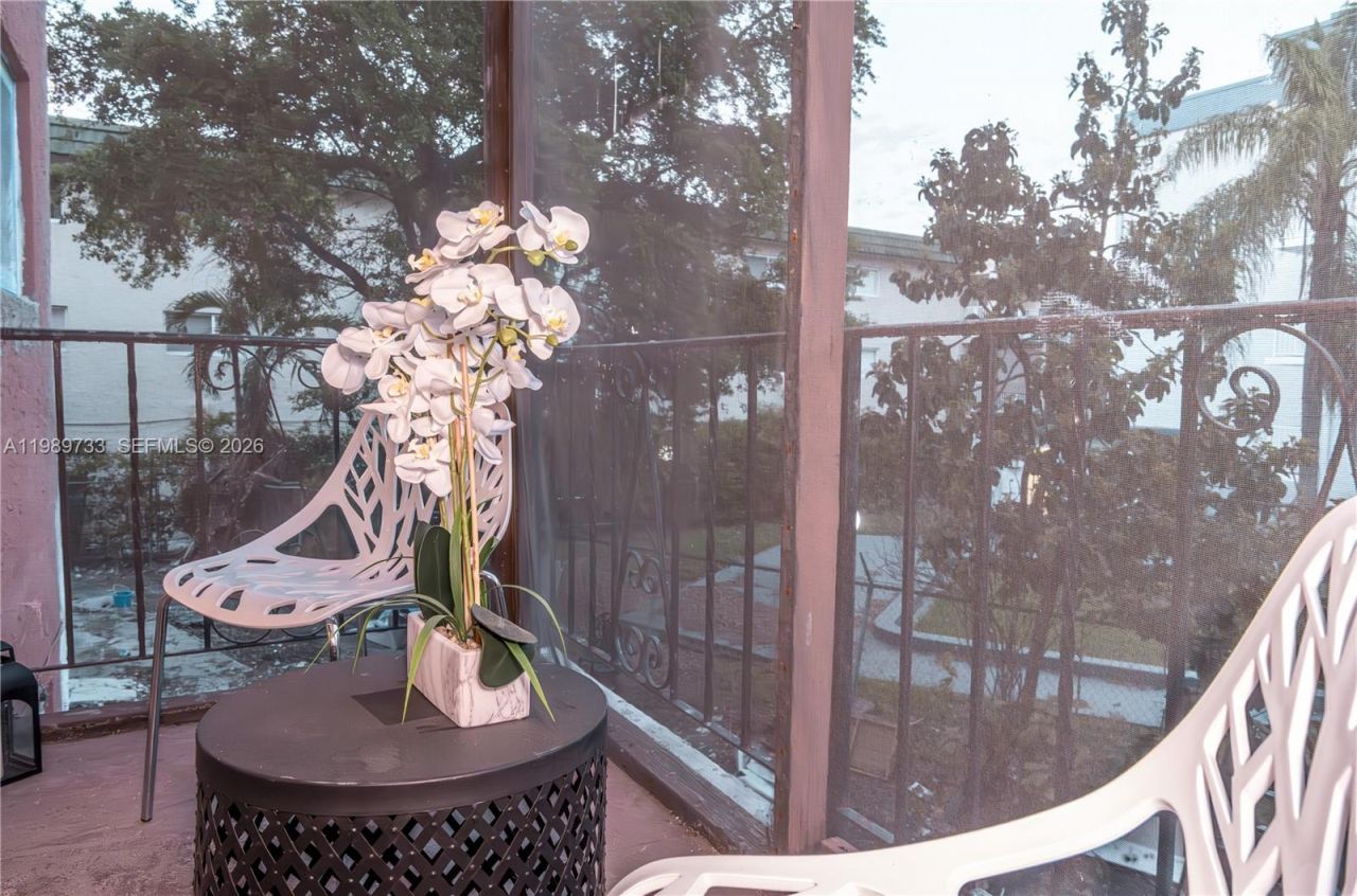 6675 W 4th Ave , Unit 203, Hialeah, FL 33012 Photo