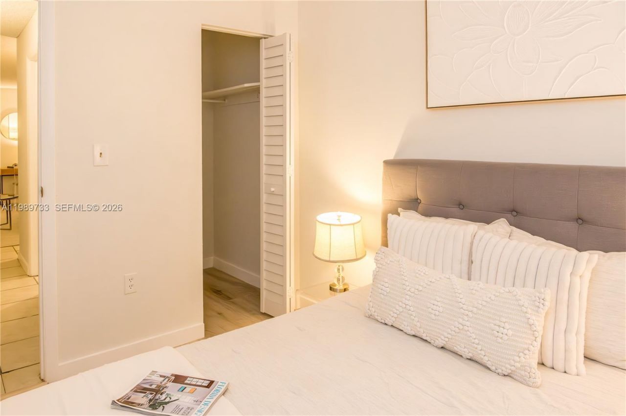 6675 W 4th Ave , Unit 203, Hialeah, FL 33012 Photo