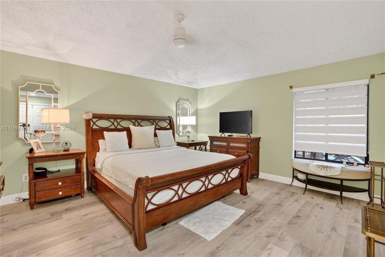 11501 SW 9th Ct, Pembroke Pines, FL 33025 Photo