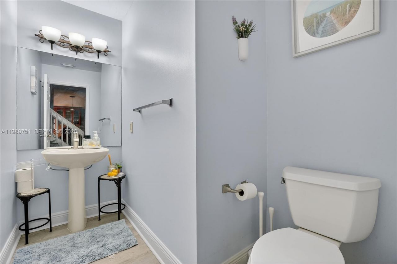 11501 SW 9th Ct, Pembroke Pines, FL 33025 Photo