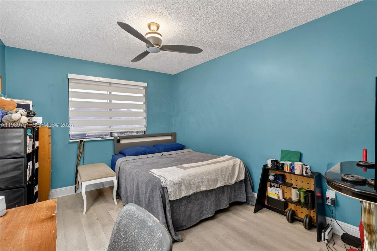 11501 SW 9th Ct, Pembroke Pines, FL 33025 Photo