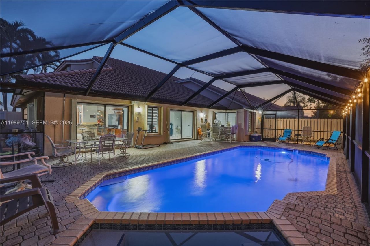 11501 SW 9th Ct, Pembroke Pines, FL 33025 Photo