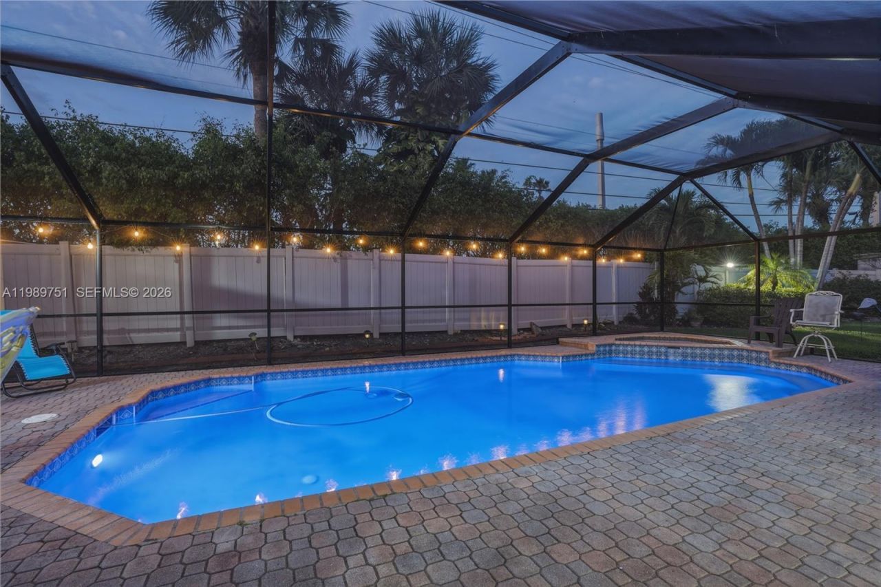 11501 SW 9th Ct, Pembroke Pines, FL 33025 Photo