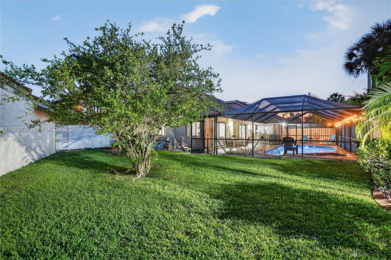 11501 SW 9th Ct, Pembroke Pines, FL 33025 Photo