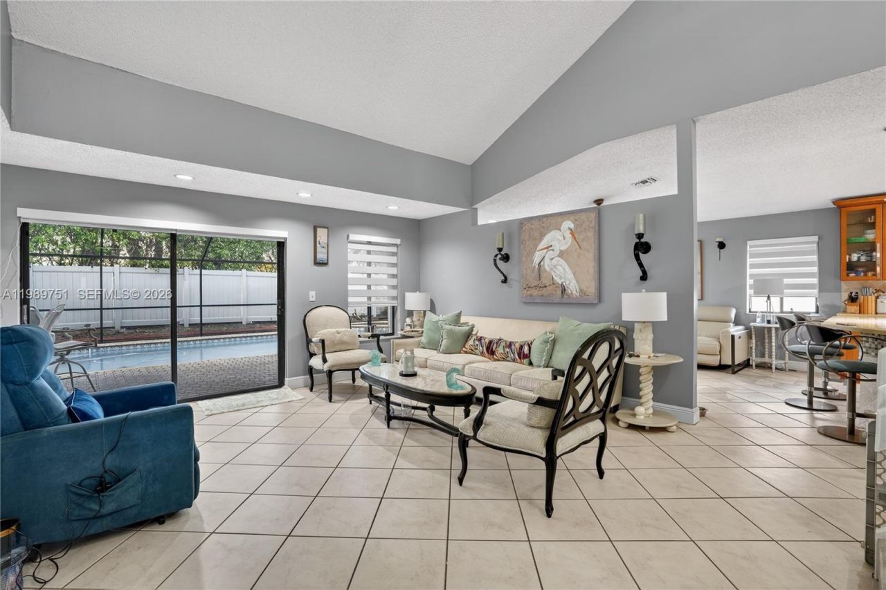 11501 SW 9th Ct, Pembroke Pines, FL 33025 Photo