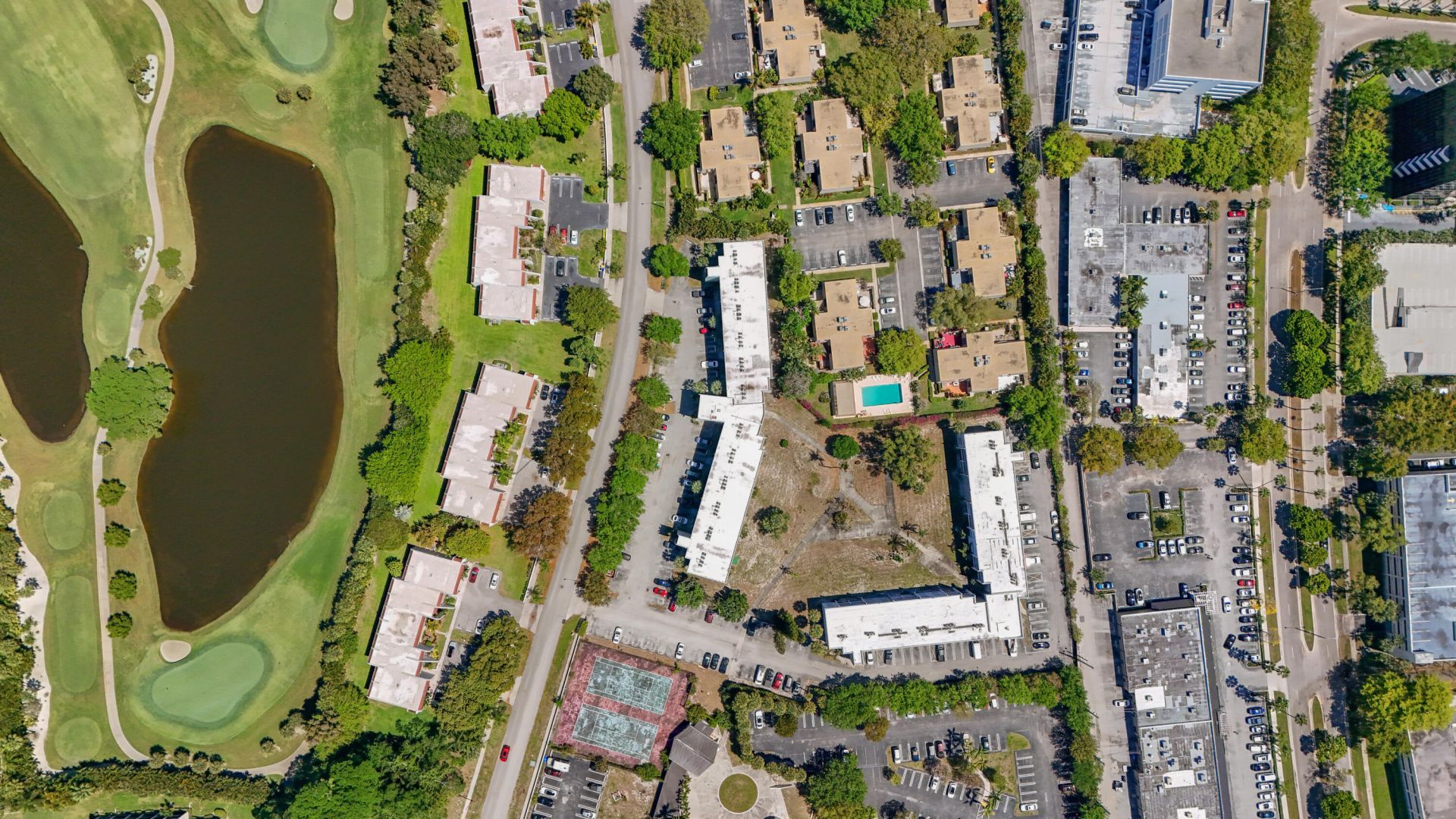 1638 Embassy Drive, Unit 208, West Palm Beach, FL 33401 Photo