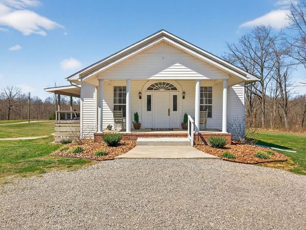 1375 Falling Water Rd, Cookeville, TN 38506