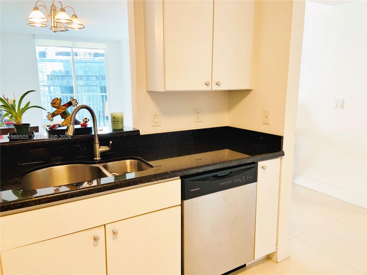 1250 S Miami Ave , Unit 2012, Miami, FL 33130 Photo