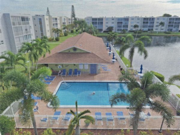 1025 SE 3rd Ave, Unit 401, Dania Beach, FL 33004