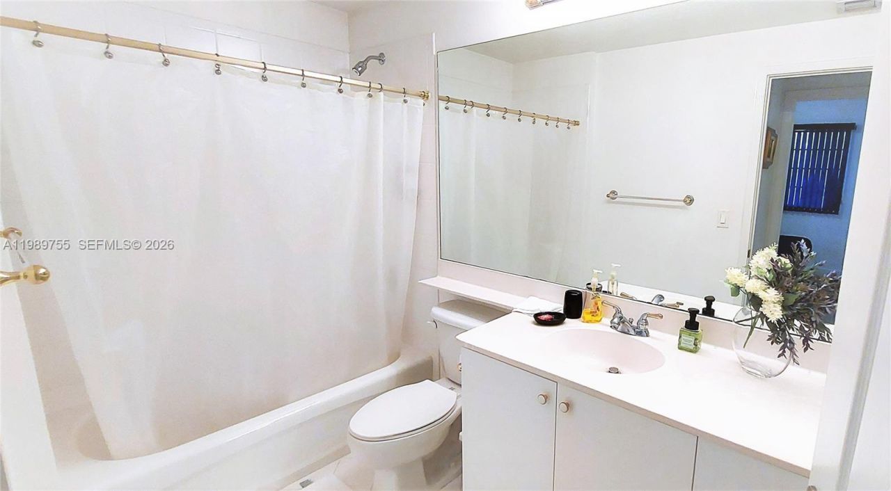 10710 NW 66th St, Unit 202, Doral, FL 33178 Photo