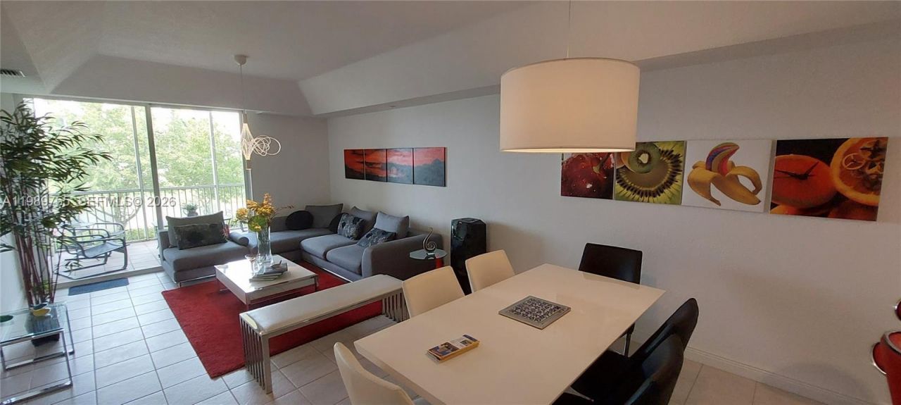 10710 NW 66th St, Unit 202, Doral, FL 33178 Photo