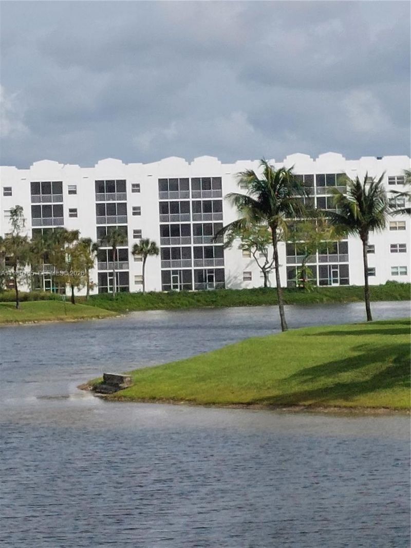 10710 NW 66th St, Unit 202, Doral, FL 33178 Photo