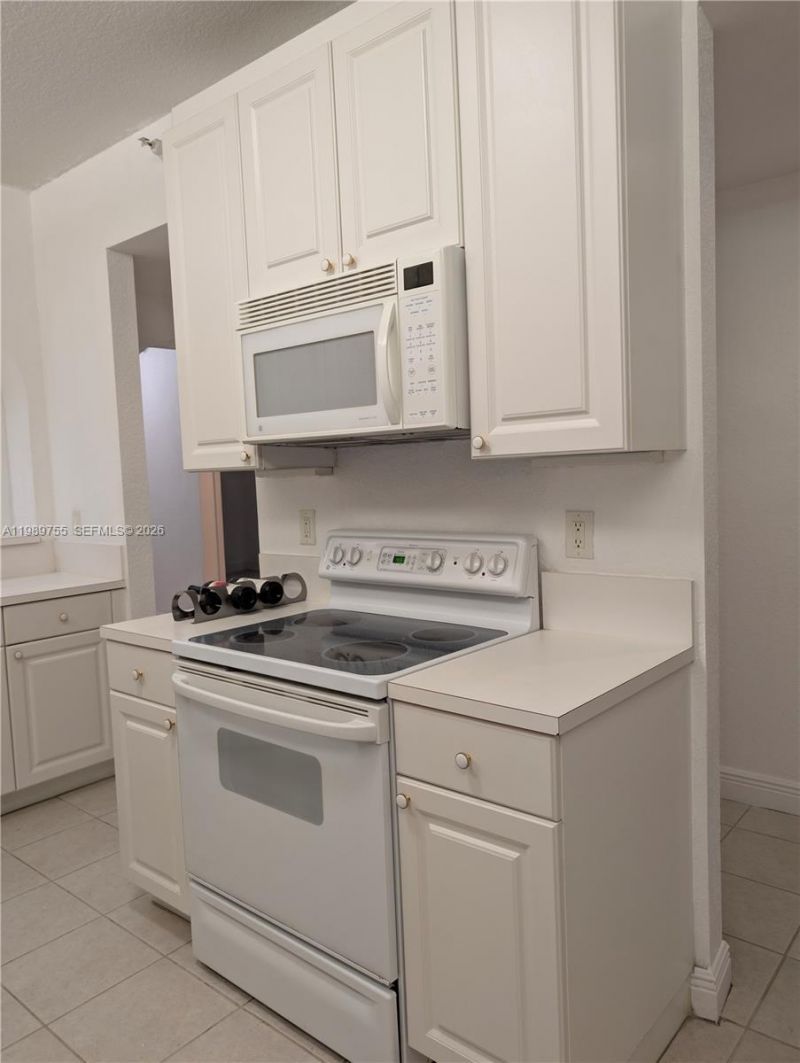 10710 NW 66th St, Unit 202, Doral, FL 33178 Photo