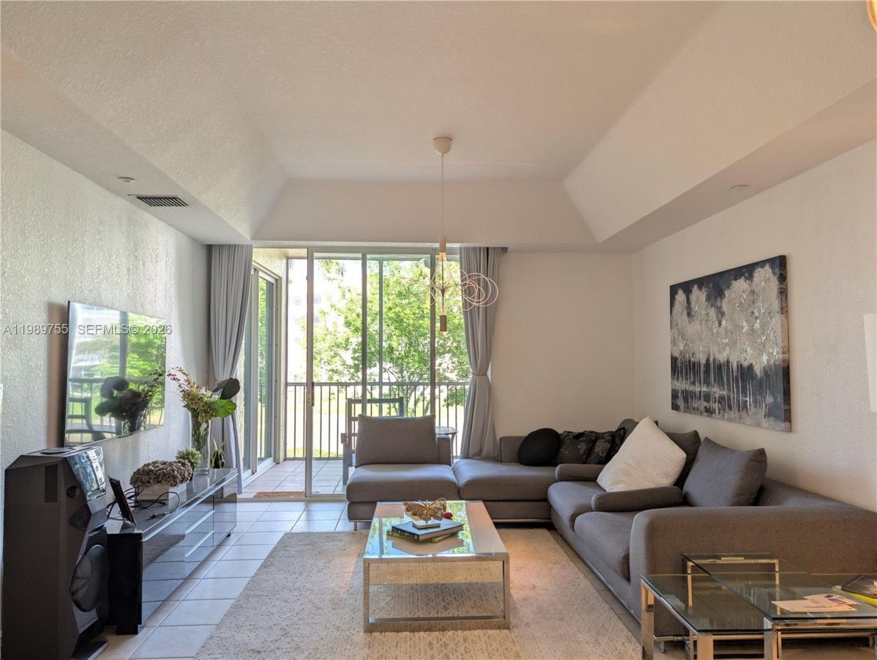 10710 NW 66th St, Unit 202, Doral, FL 33178 Photo