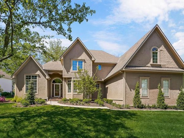14400 Grant Street, Overland Park, KS 66221