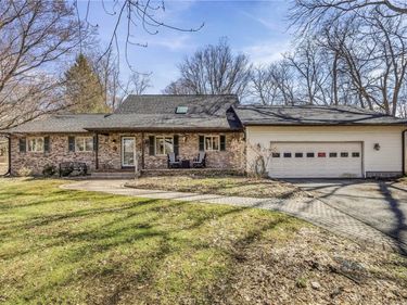 1738 Creek St, Rochester, NY 14526