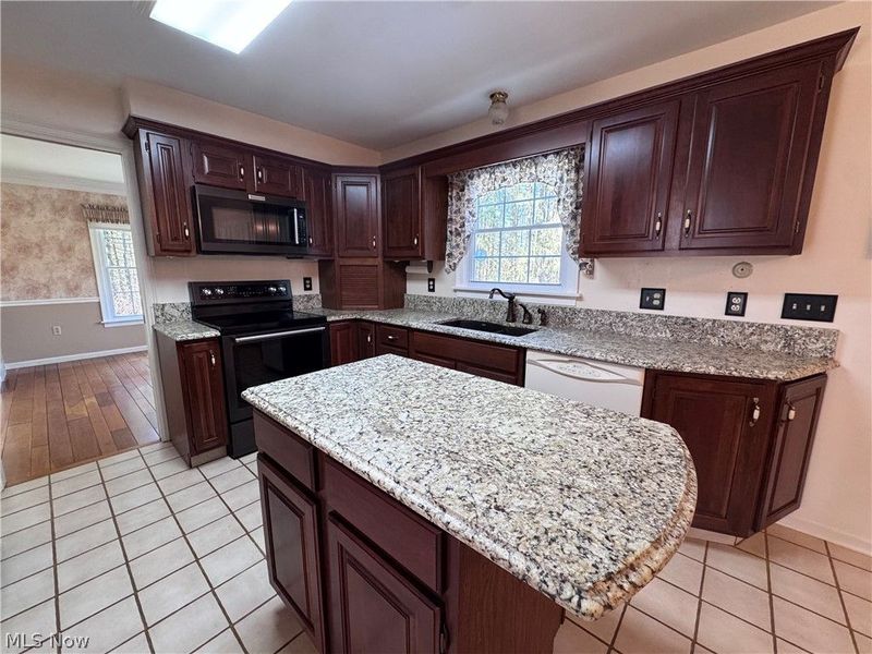 13566 Stoney Springs Drive , Chardon, OH 44024 Photo 13