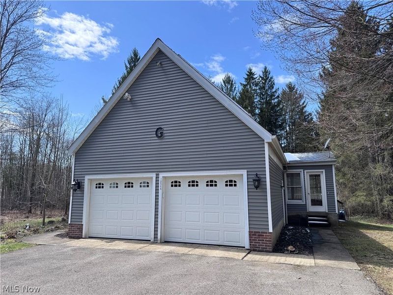 13566 Stoney Springs Drive , Chardon, OH 44024 Photo 5