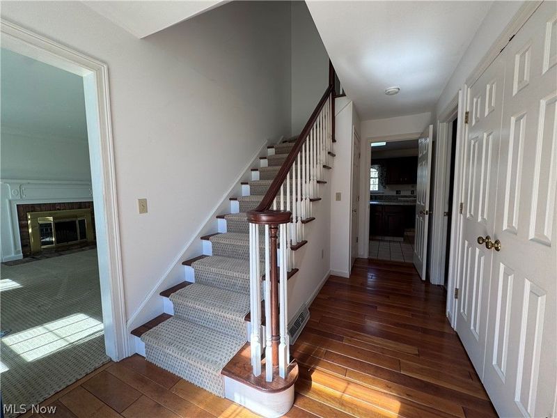 13566 Stoney Springs Drive , Chardon, OH 44024 Photo 6