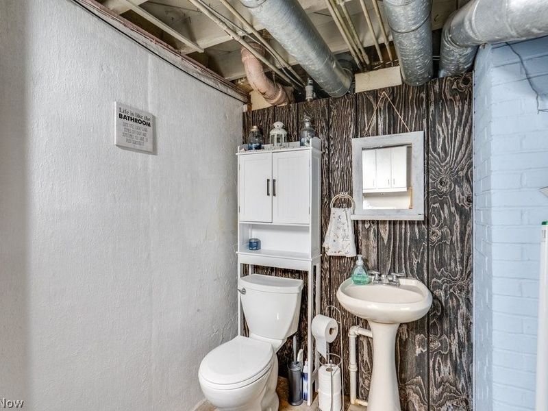 13513 York Boulevard, Garfield Heights, OH 44125 Photo 27