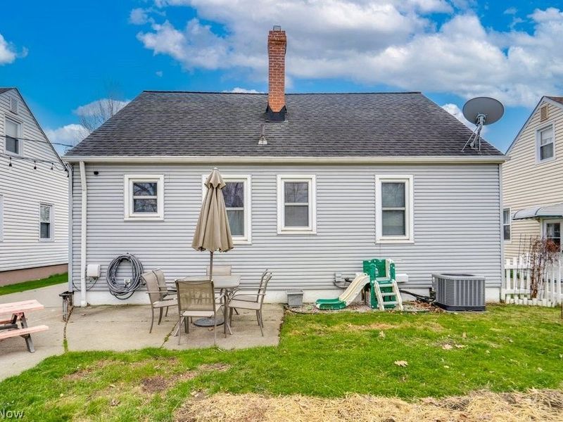 13513 York Boulevard, Garfield Heights, OH 44125 Photo 28