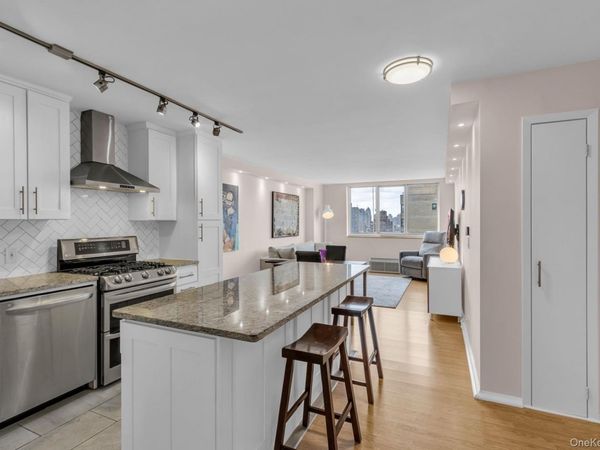 345 E 93rd Street , Unit 29D, New York (Manhattan), NY 10128