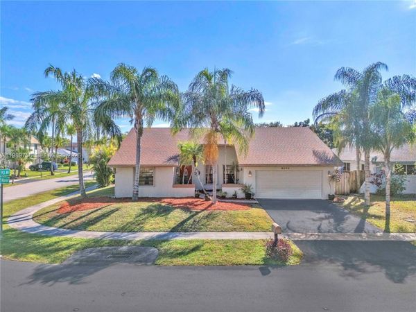 9300 NW 32nd Mnr , Sunrise, FL 33351