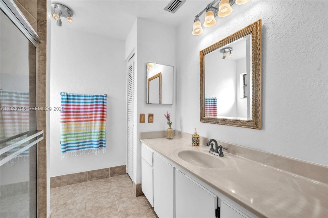 9300 NW 32nd Mnr , Sunrise, FL 33351 Photo