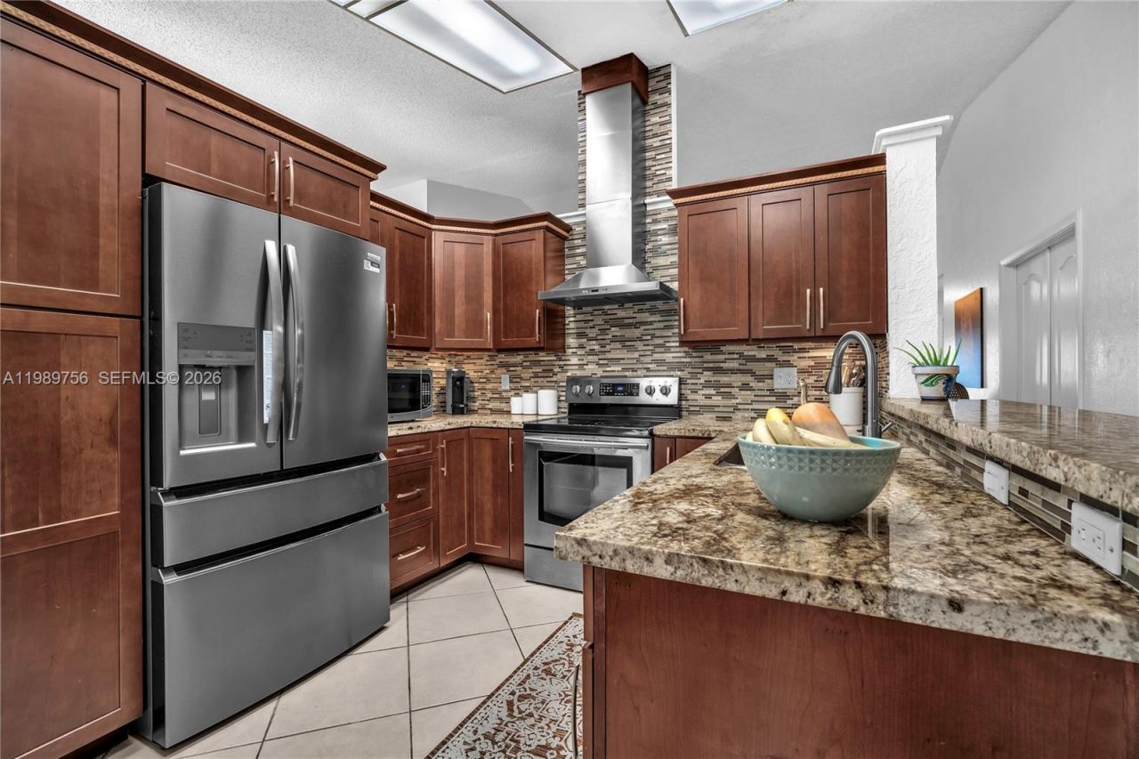 9300 NW 32nd Mnr , Sunrise, FL 33351 Photo