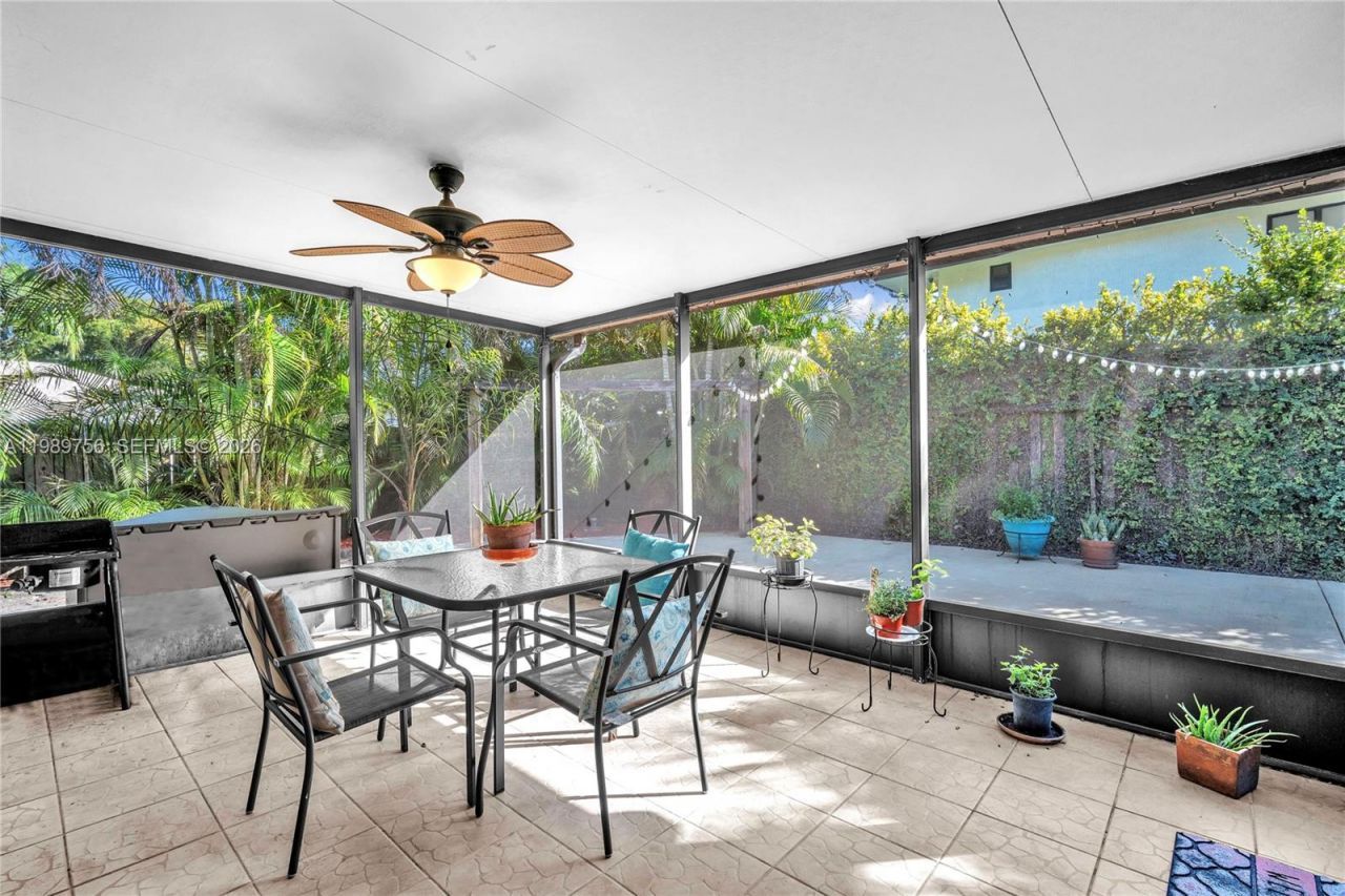 9300 NW 32nd Mnr , Sunrise, FL 33351 Photo