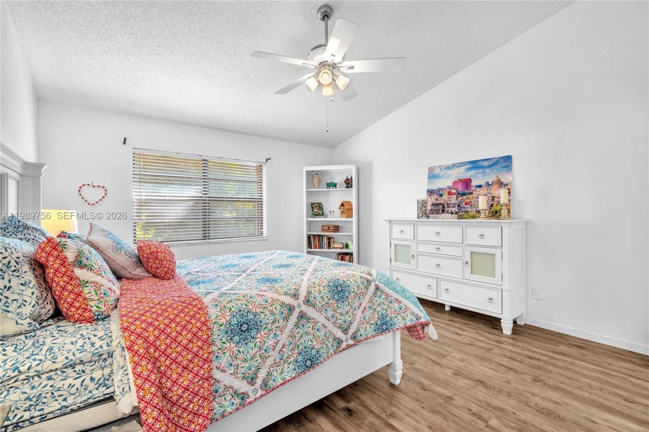 9300 NW 32nd Mnr , Sunrise, FL 33351 Photo