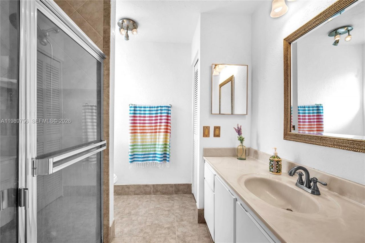 9300 NW 32nd Mnr , Sunrise, FL 33351 Photo