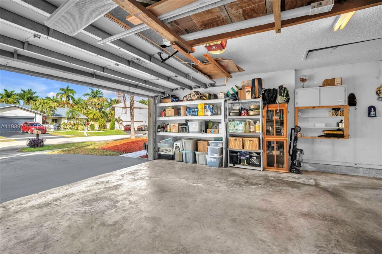 9300 NW 32nd Mnr , Sunrise, FL 33351 Photo