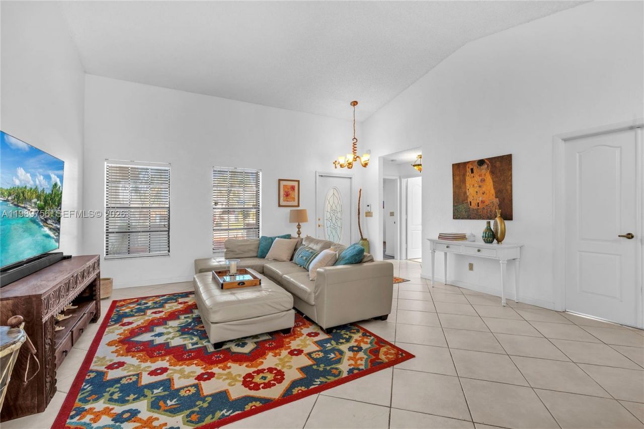 9300 NW 32nd Mnr , Sunrise, FL 33351 Photo