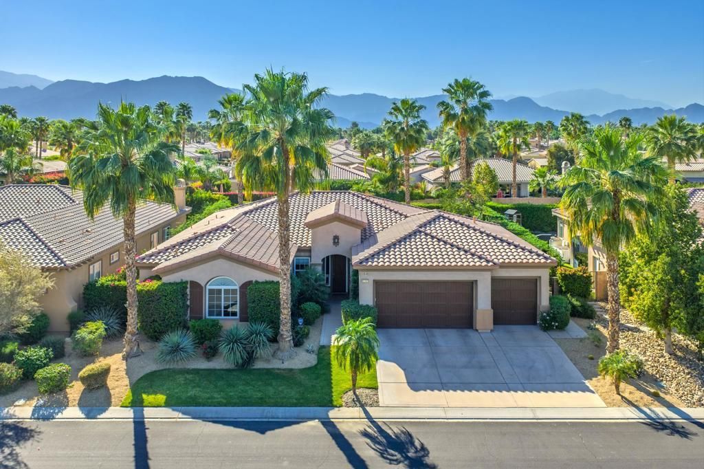52313 Whispering Way, La Quinta, CA 92253 Main Photo