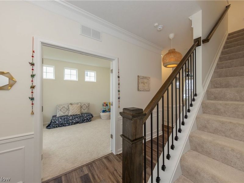 766 River Run Road, Aurora, OH 44202 Photo 2