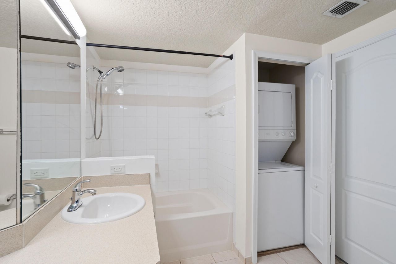 11012 Legacy Drive, Unit 104, Palm Beach Gardens, FL 33410 Photo