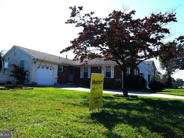 800 BRIDGEBORO STREET, RIVERSIDE, NJ 08075